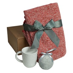 Подарочный набор HOLIDAY: плед, кружка, шар новогодний, коробка, красный