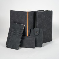 Ежедневник недатированный Muse, черный, формат А5, с оранжевой декоративной полосой, блок в линейку