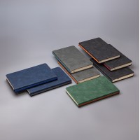 Ежедневник недатированный Muse, черный, формат А5, с оранжевой декоративной полосой, блок в линейку