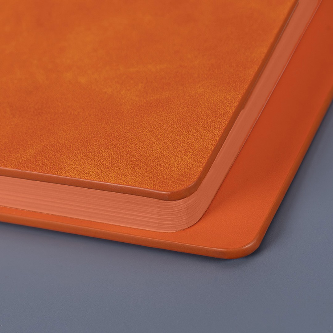 Ежедневник недатированный Solas, формат А5, с магнитом, оранжевый, кремовый блок в линейку