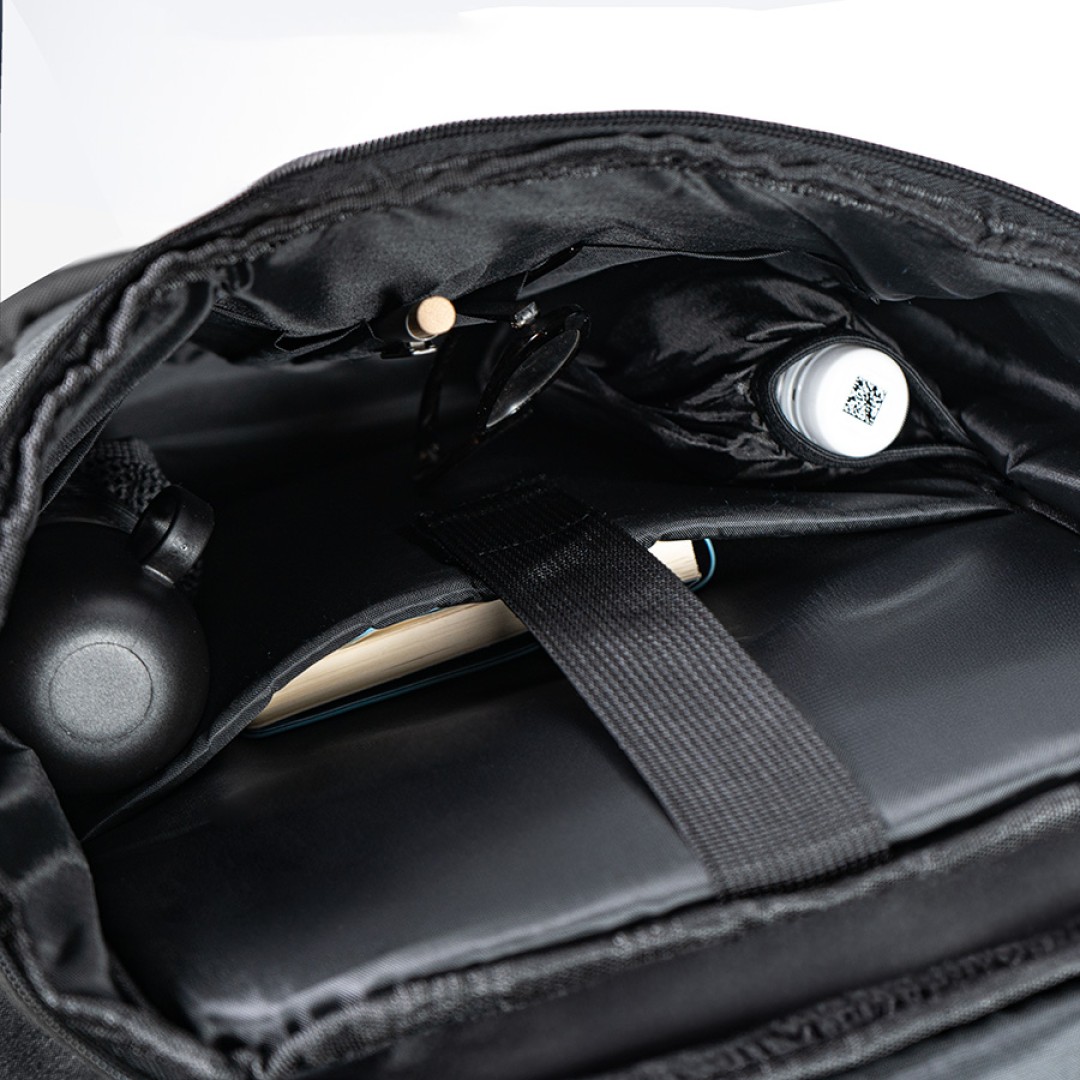 Рюкзак водостойкий "Hit", тёмно-синий, 45 х 31х14 см, 100% полиэстер