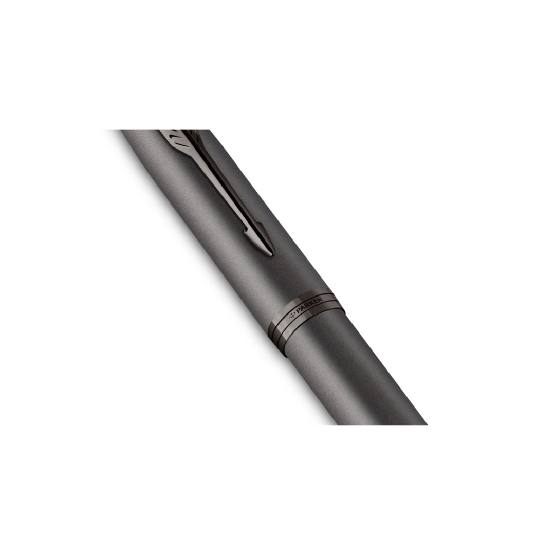Ручка роллер Parker IM Monochrome Black, стержень:F, цвет чернил: black, в подарочной упаковке.