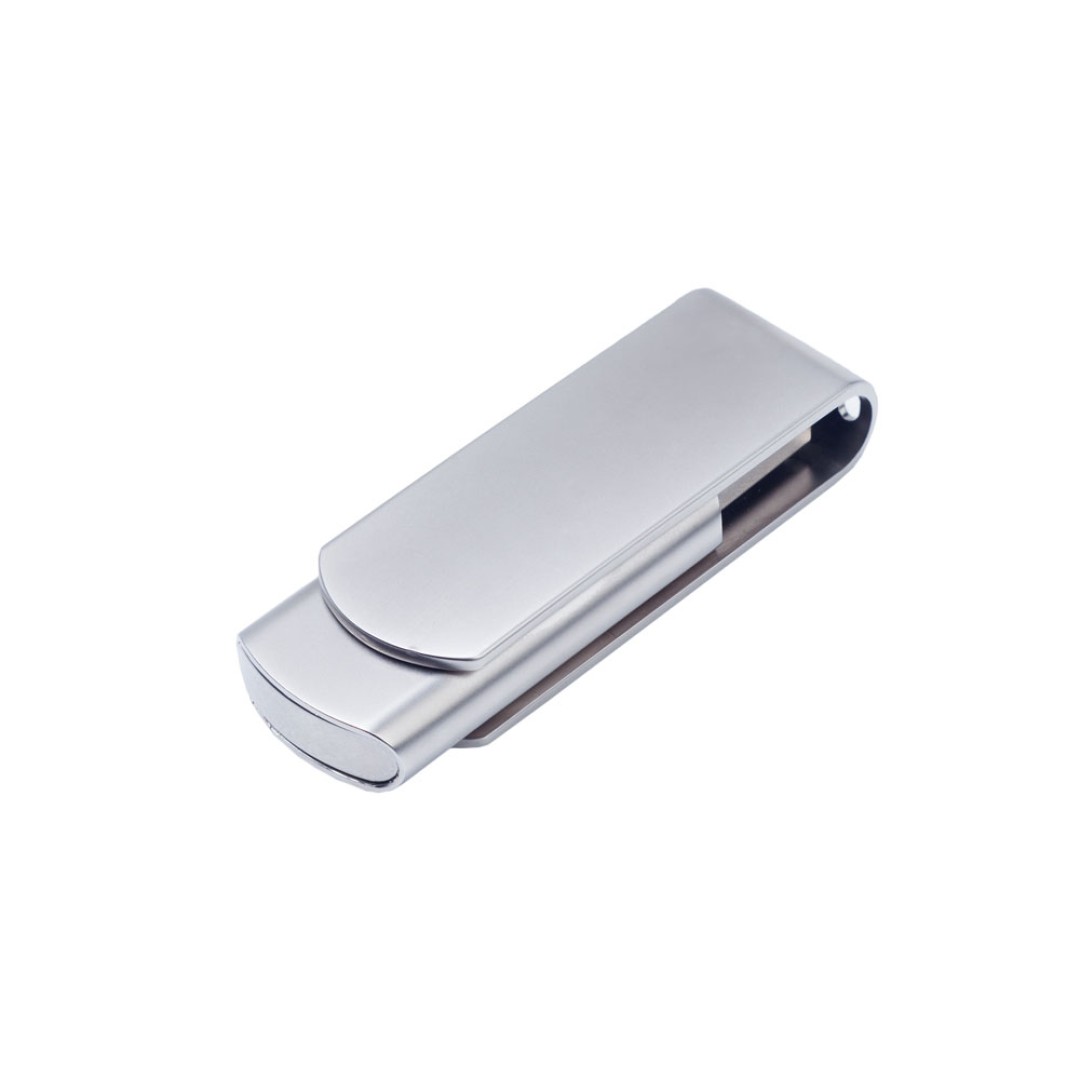 USB-флешка на 32 ГБ