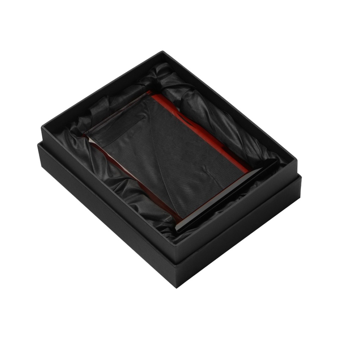 Награда "Line", красный