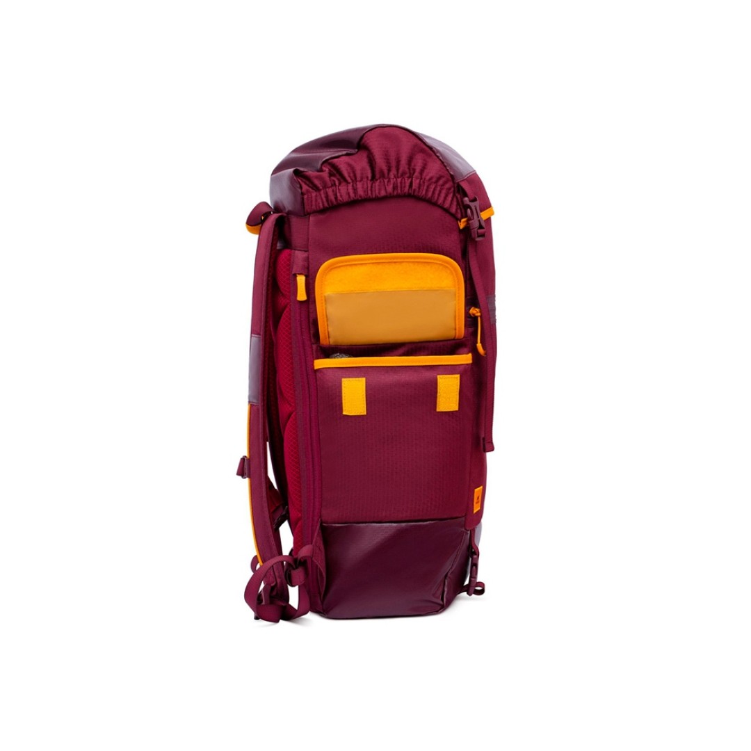 RIVACASE 5361 burgundy red рюкзак для ноутбука 17.3", 30л / 4