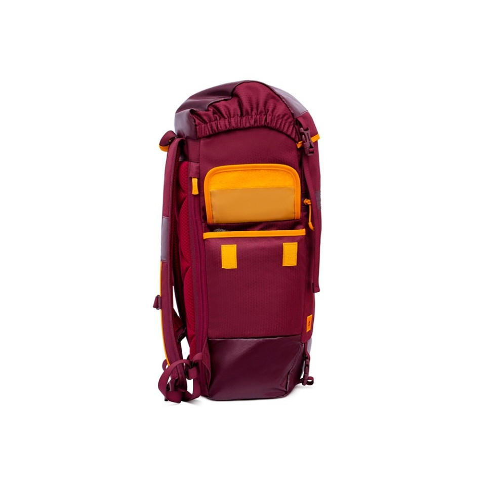 RIVACASE 5361 burgundy red рюкзак для ноутбука 17.3", 30л / 4