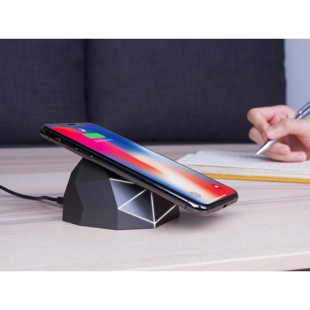 Док-станция «Geo Dock» с быстрой беспроводной зарядкой, черный с белой подсветкой. XOOPAR