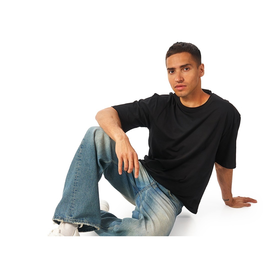 Футболка оверсайз «Liyon» унисекс, черный