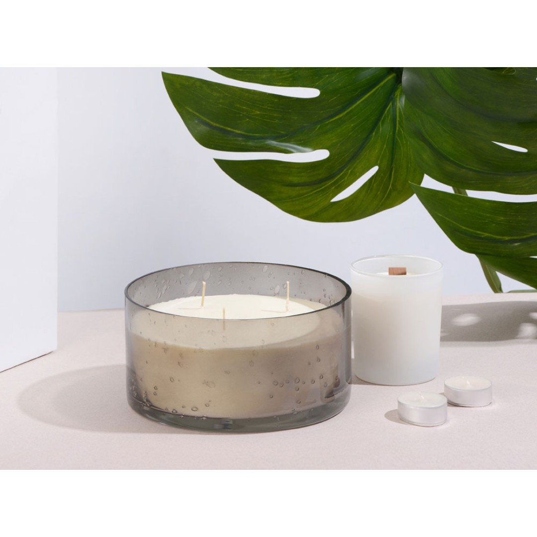 Свеча соевая ароматическая в стекле "Halo", черная