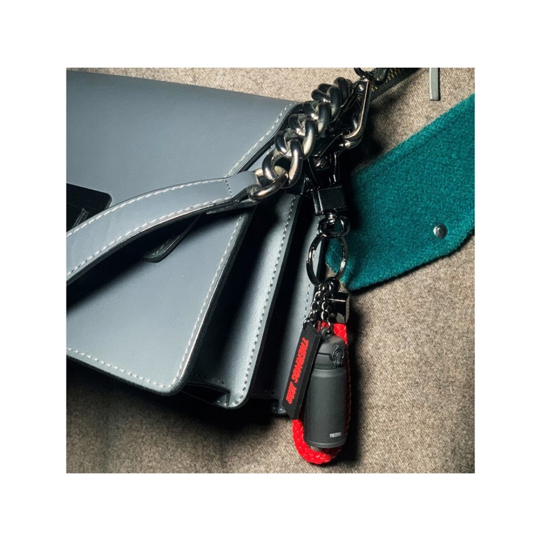 Брелок сувенирный "THERMOS - 120 лет", черный