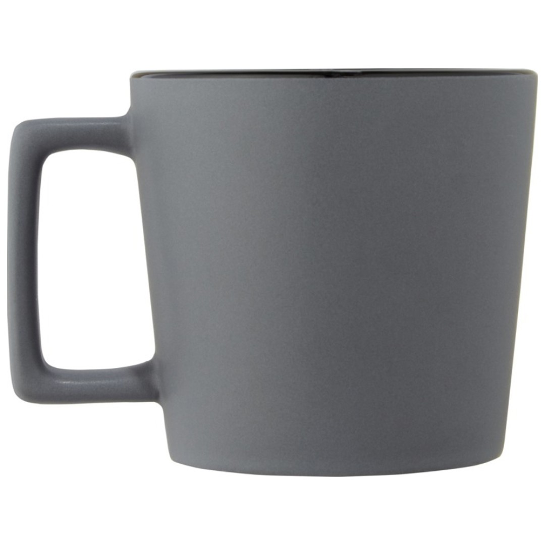 Cali Керамическая кружка объемом 370 мл с матовой отделкой - сплошной черный / Matted Grey