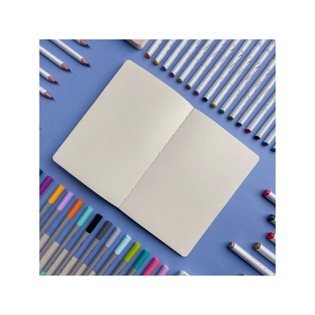 Скетчбук "Sketch & Art" в мягком переплете 140х210 мм, 100 л. бежевой бумаги 100 гр., голубой