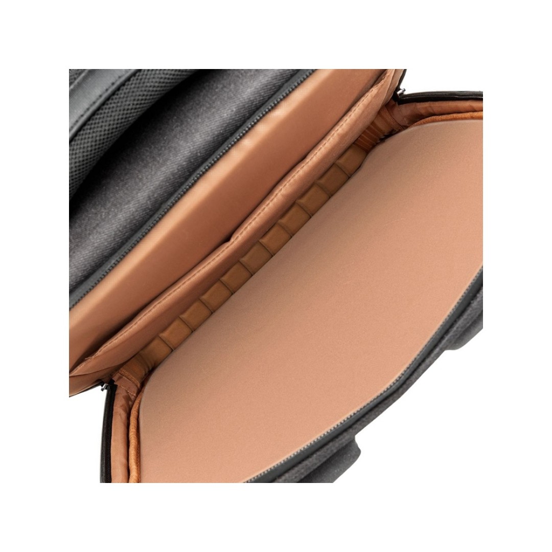 RIVACASE 8164 black ECO рюкзак для ноутбука 17.3" / 4