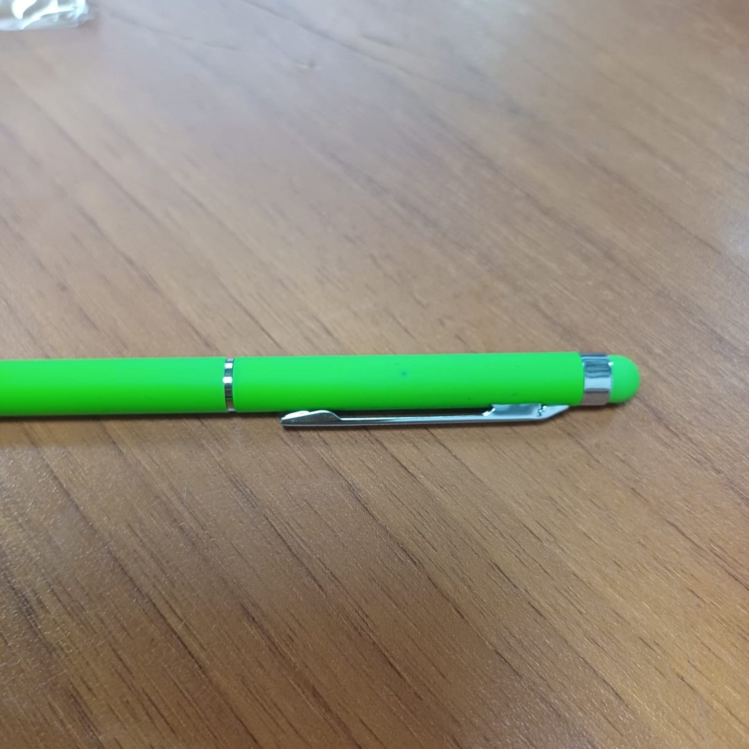 Ручка-стилус шариковая "Jucy Soft" с покрытием soft touch, зеленое яблоко (Р)
