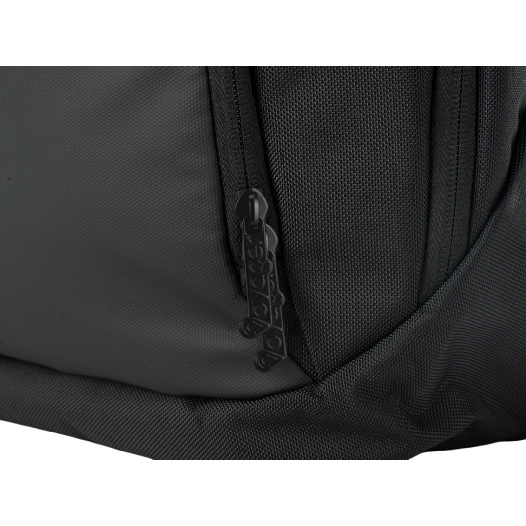 Рюкзак Leader для ноутбука 15.6", черный