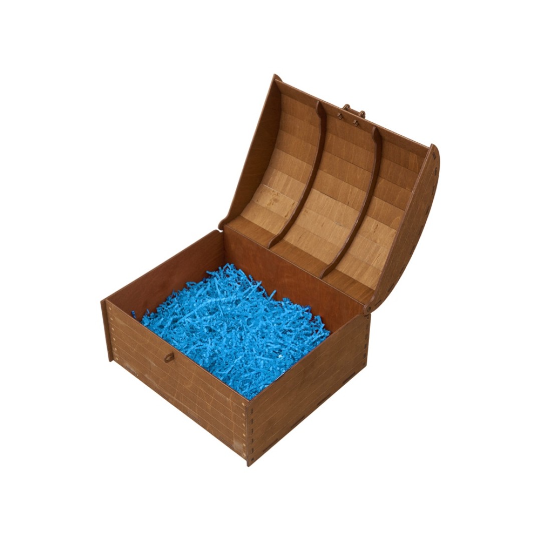 Подарочный набор: кукла фарфоровая, чай "Малина с мятой", красный