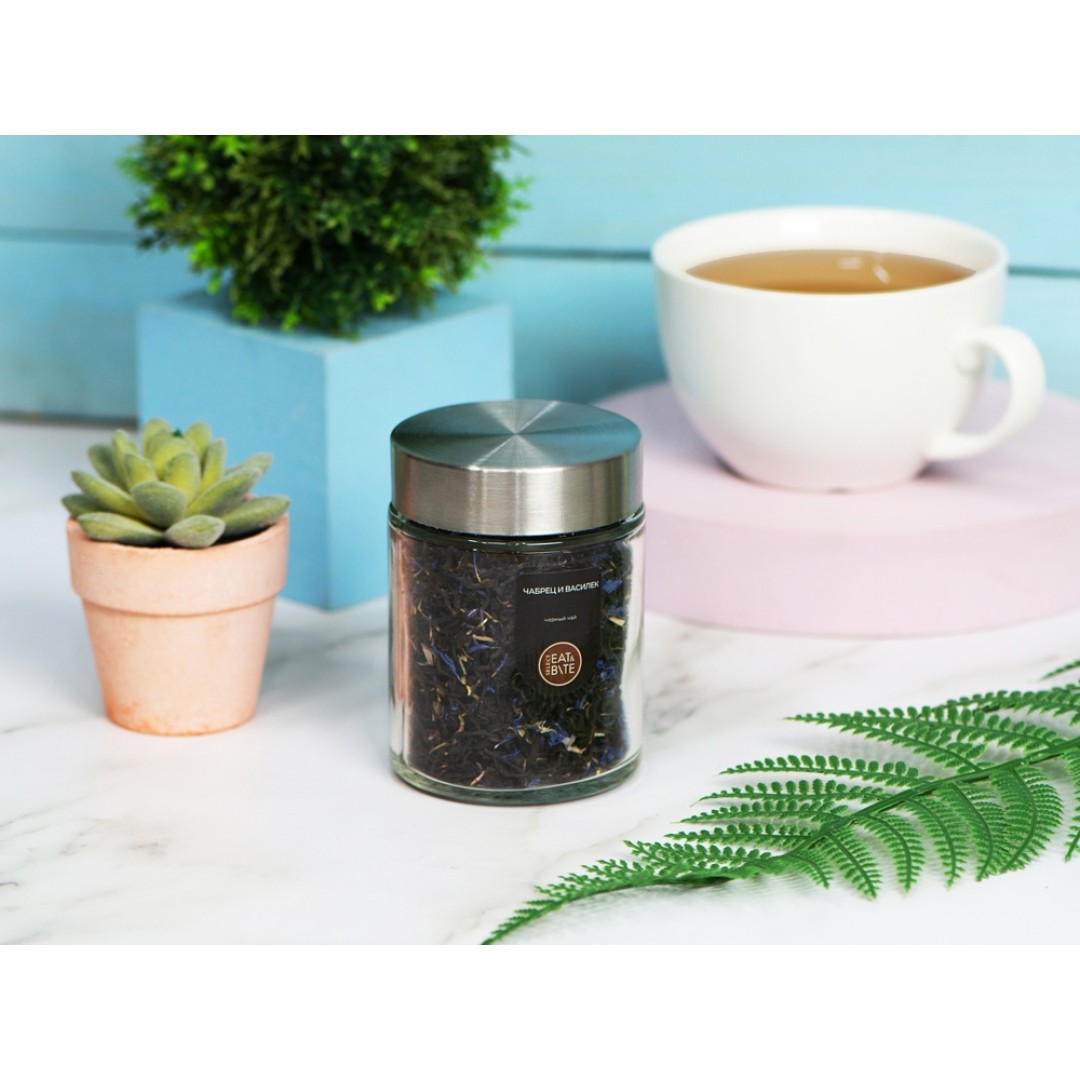 Чай черный, серия "Essence", с чабрецом и лепестками василька, стеклянная банка