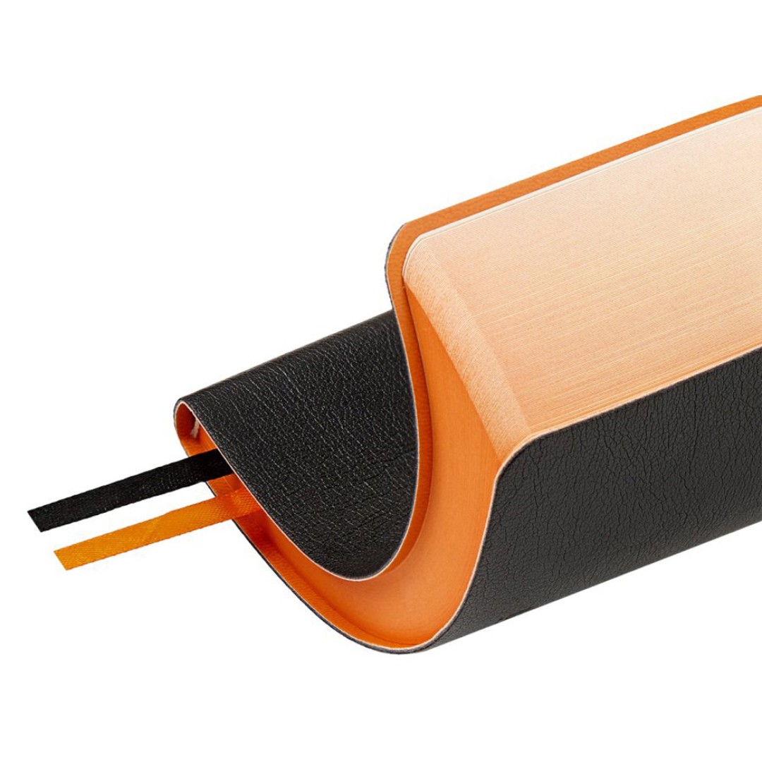 Ежедневник недатированный А5 "Boston", черный (оранжевый обрез)