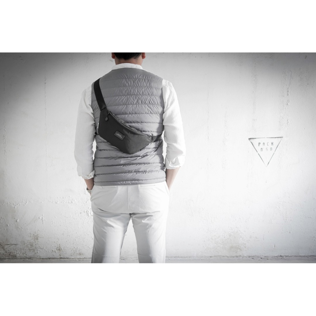 Универсальная водостойкая сумка на пояс Bumble из переработанного пластика, черный