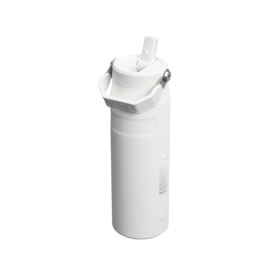 Бутылка для воды объемом 700 мл с откидной трубочкой Stanley IceFlow™ 2.0 - Frosted white