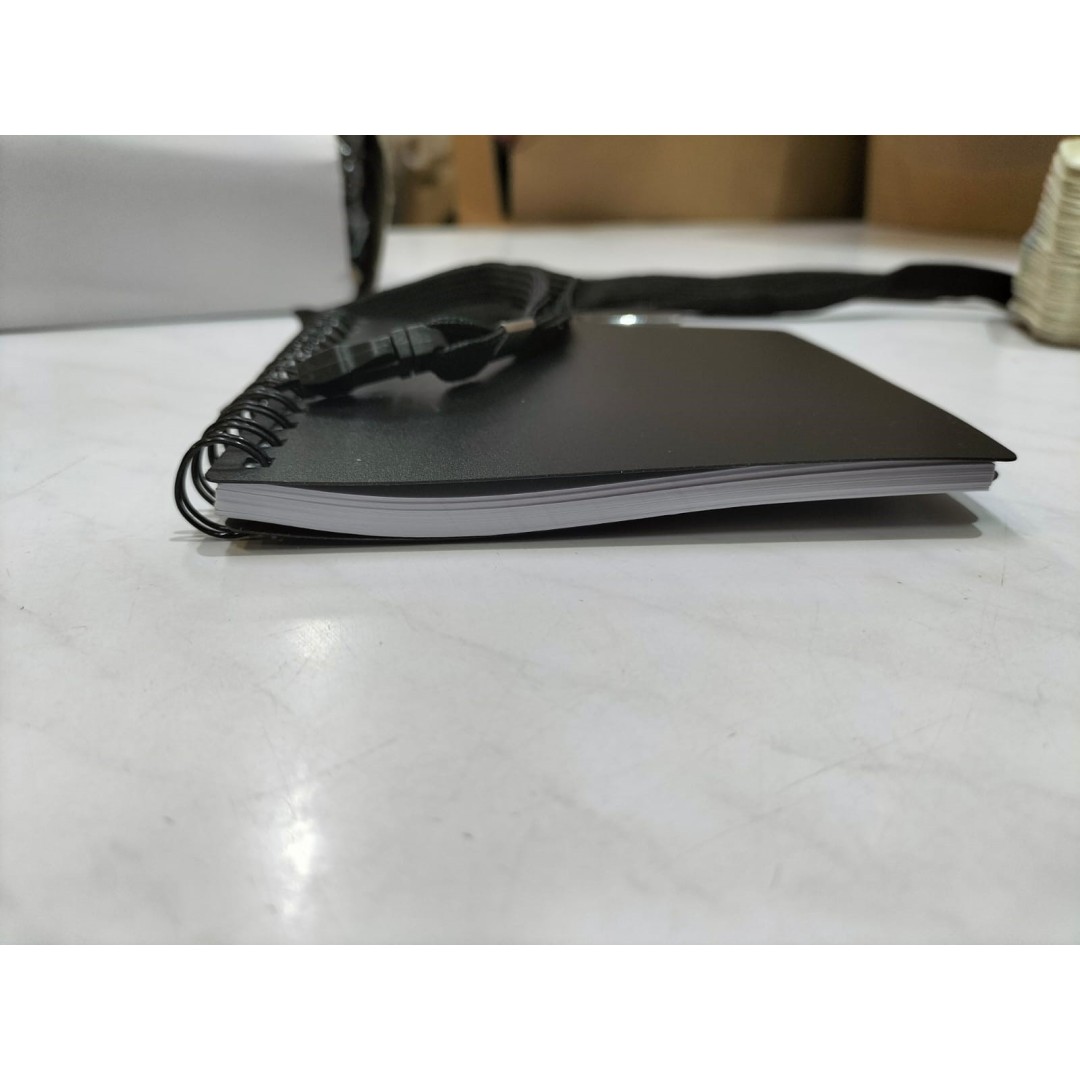 Блокнот А6 "Журналист" с ручкой, черный (Р)