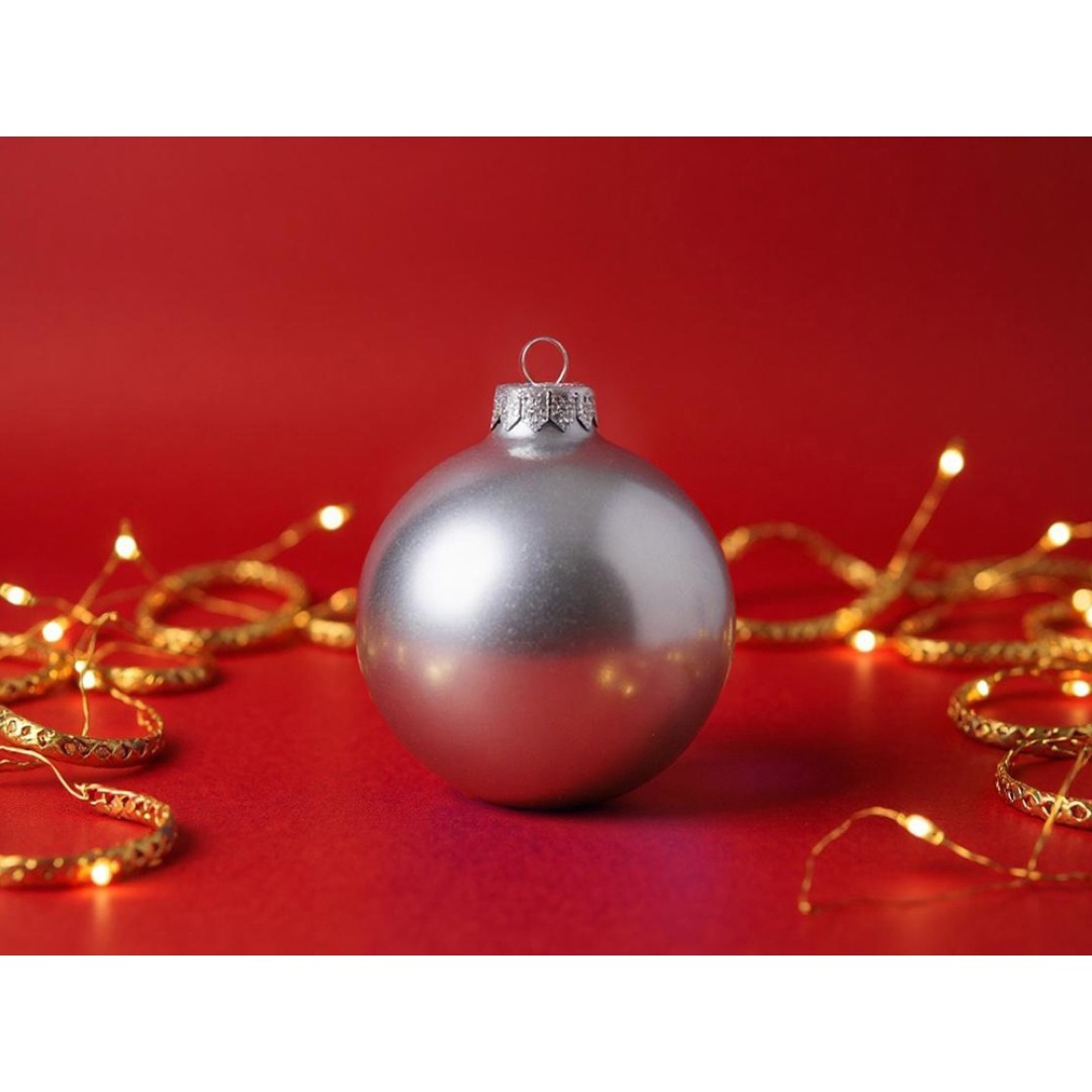 Стеклянный елочный шар "Christmas bauble", серебро, металлик, с серебристым колпачком в черной коробке