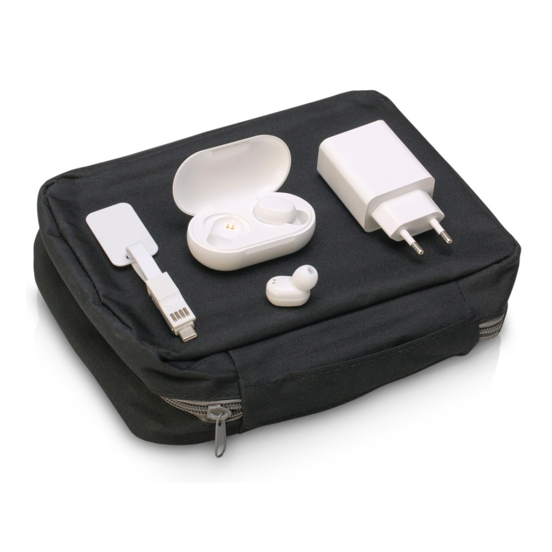 Набор для путешествий с наушниками, адаптером и универсальным кабелем «Take me», черный, белый