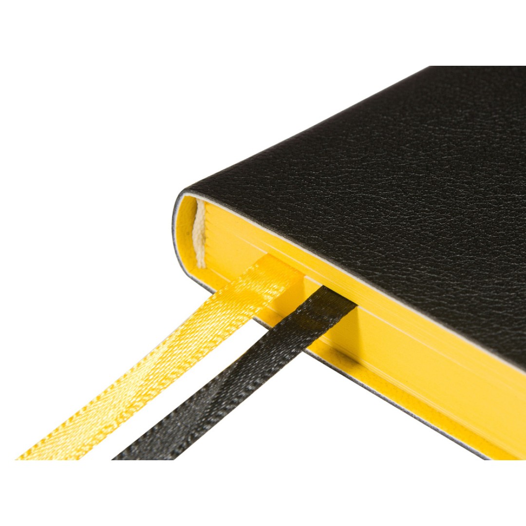 Ежедневник недатированный А5 "Boston", черный (желтый обрез)