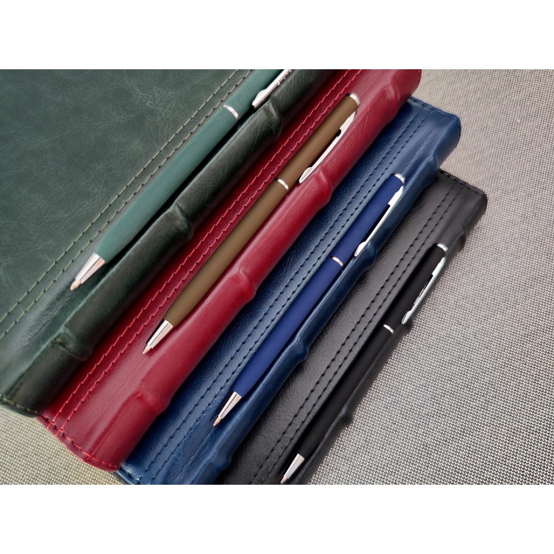 Ежедневник А5 полудатированный «Boss», зеленый