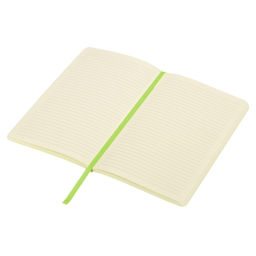 Блокнот "Softy 2.0", гибкая обложка A5, 80 листов, зеленое яблоко