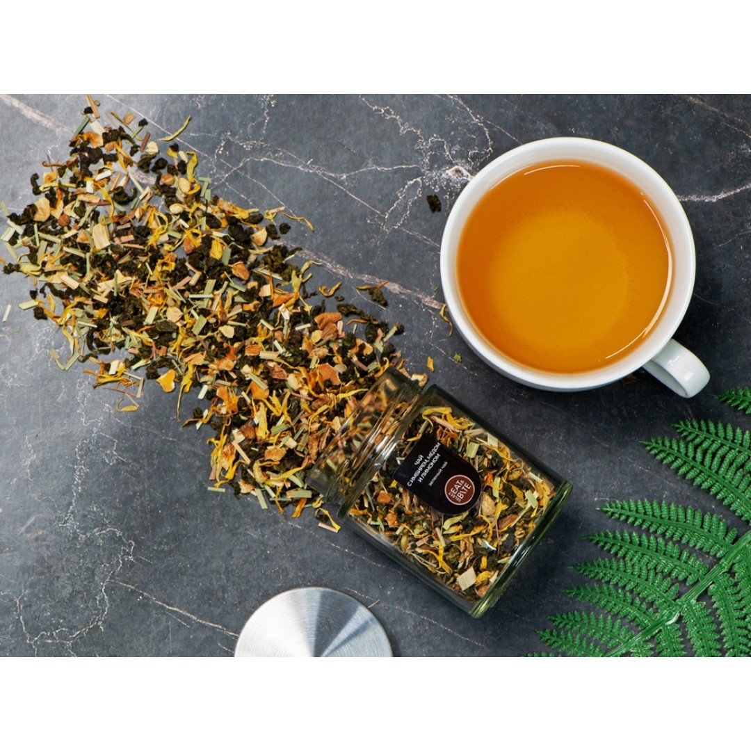 Чай зеленый, серия "Essence", с медом, имбирем и лимоном, стеклянная банка