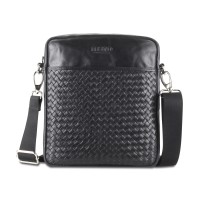 Сумка через плечо Mano "Don Luca", натуральная кожа в черном цвете, 23 х 26,5 х 4,5 см