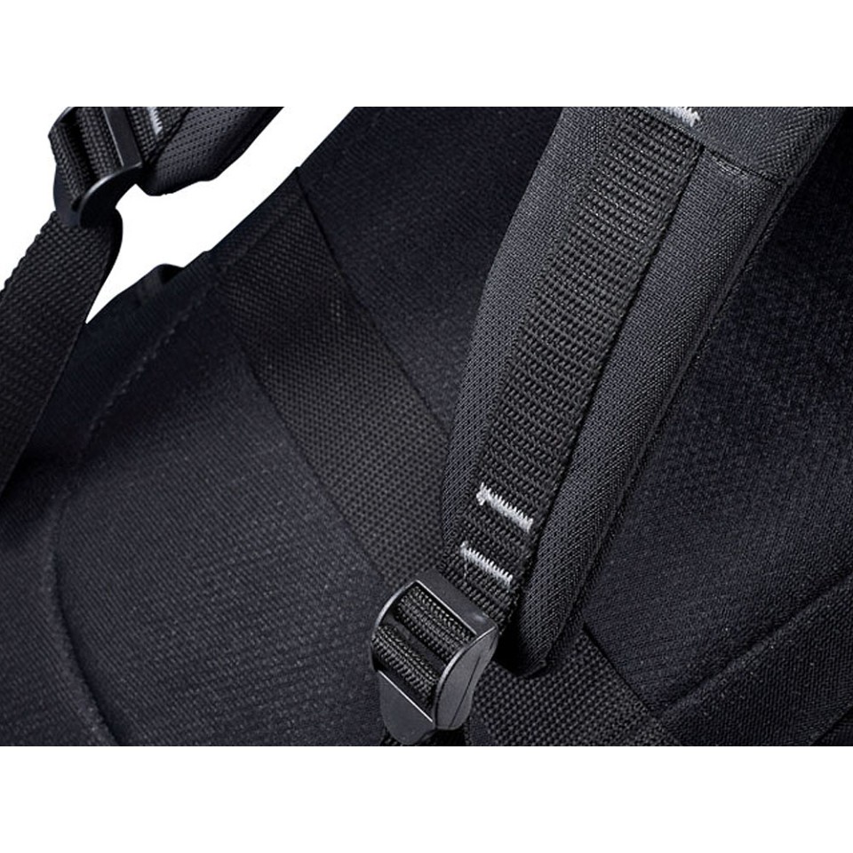Рюкзак Vault для ноутбука 15.6" с защитой RFID, черный