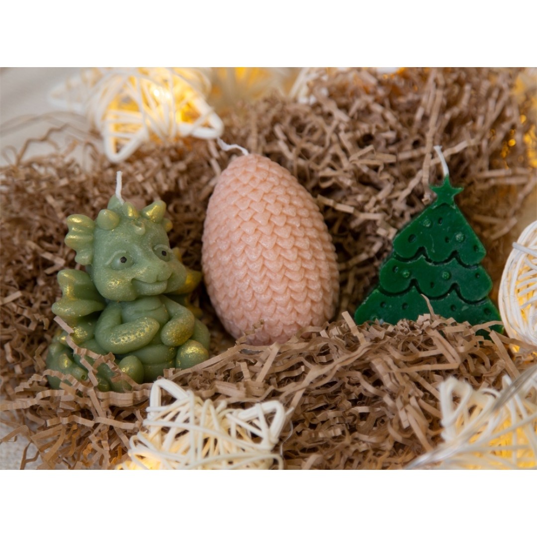 Свечи на подставке "Дракон, яйцо дракона, елочка"