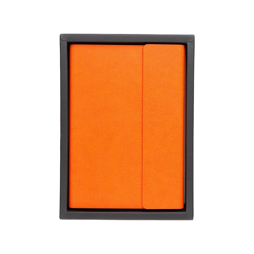 Ежедневник недатированный с магнитным клапаном А5 "Venezia", оранжевый
