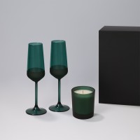 Подарочный набор свеча Enigma + 2 бокала для шампанского Emerald в черной коробке