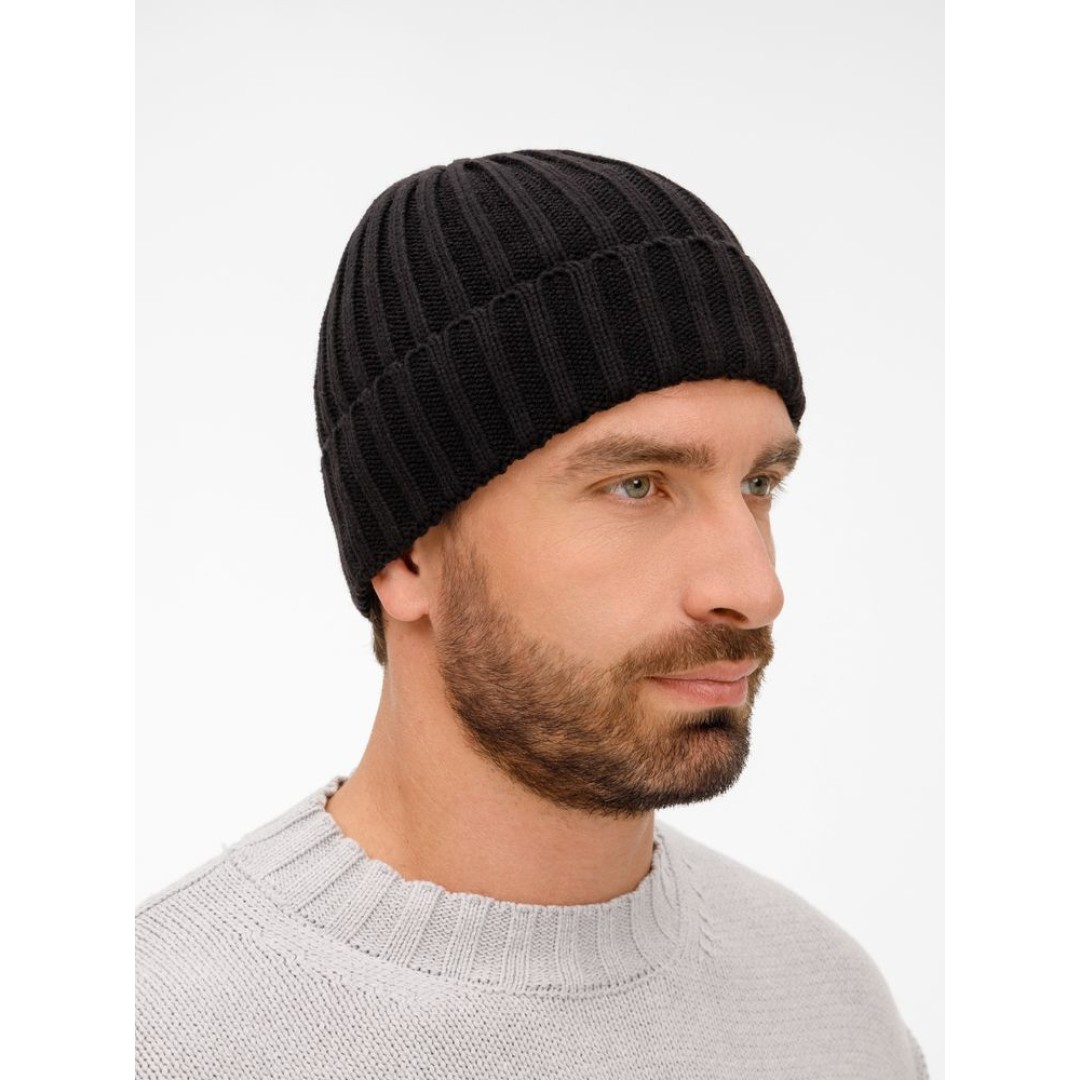 Шапка Faculty, черная