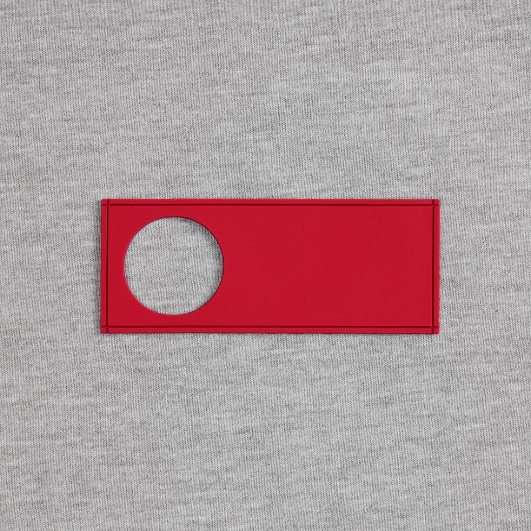 Лейбл из ПВХ с вырубкой «Круг», красный