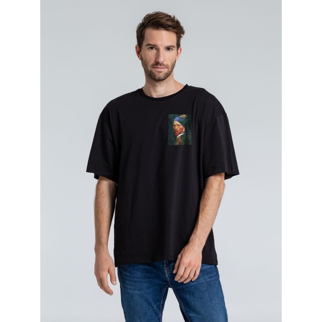 Футболка оверсайз «Мужчина с жемчужной сережкой», черная, размер XS/S