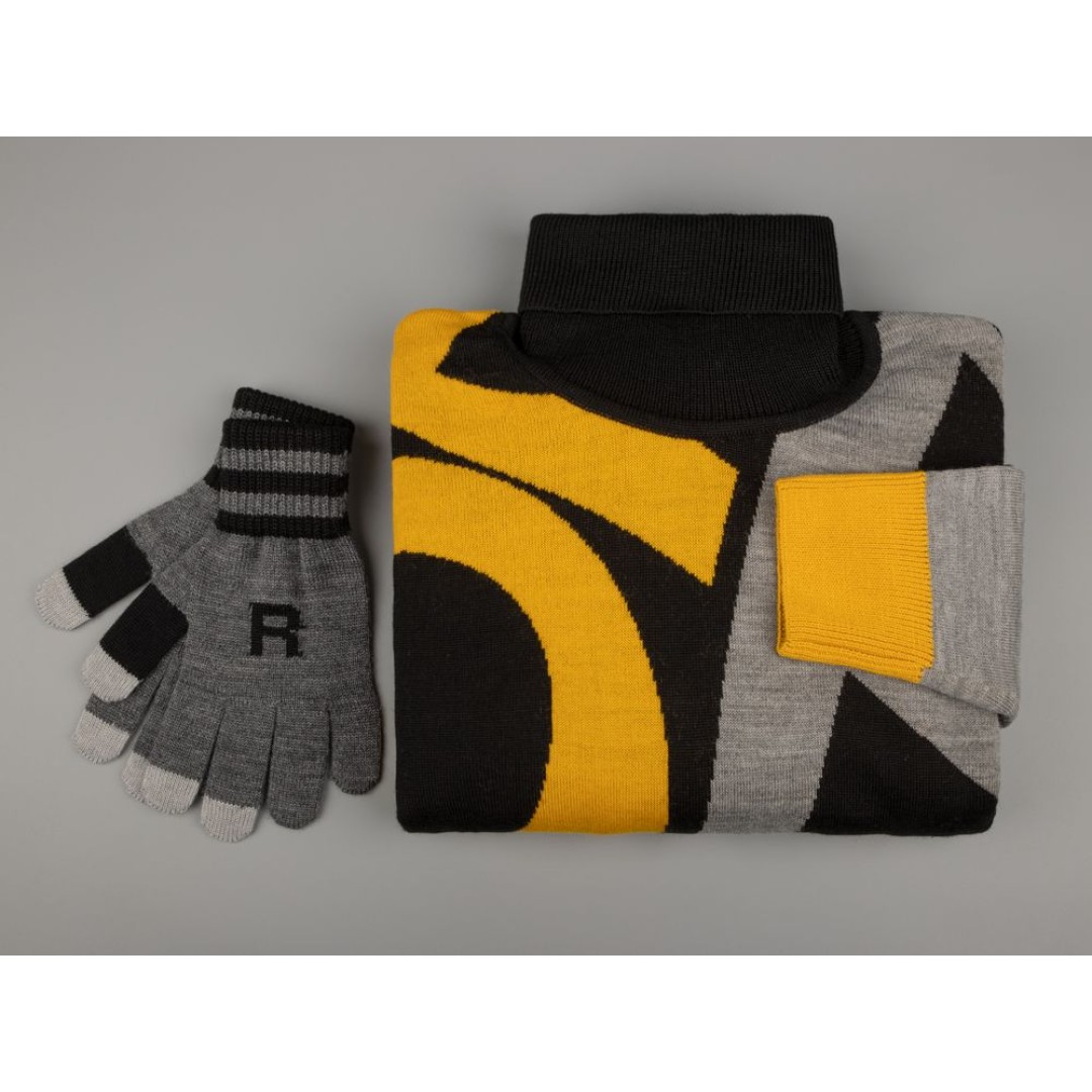 Сенсорные перчатки на заказ Guanti Tok, акрил