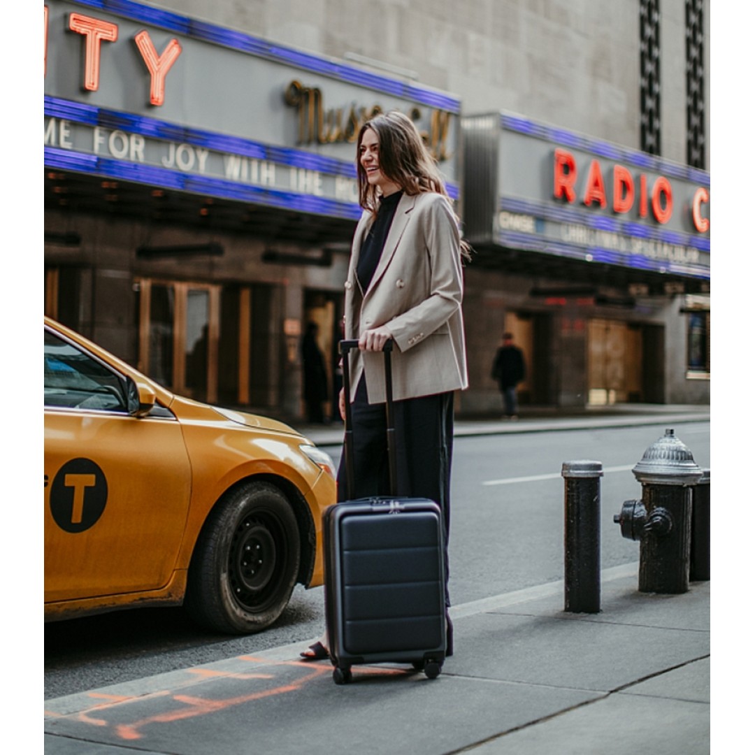 Чемодан Xiaomi Ninetygo Light Business Luggage 20" (113902)