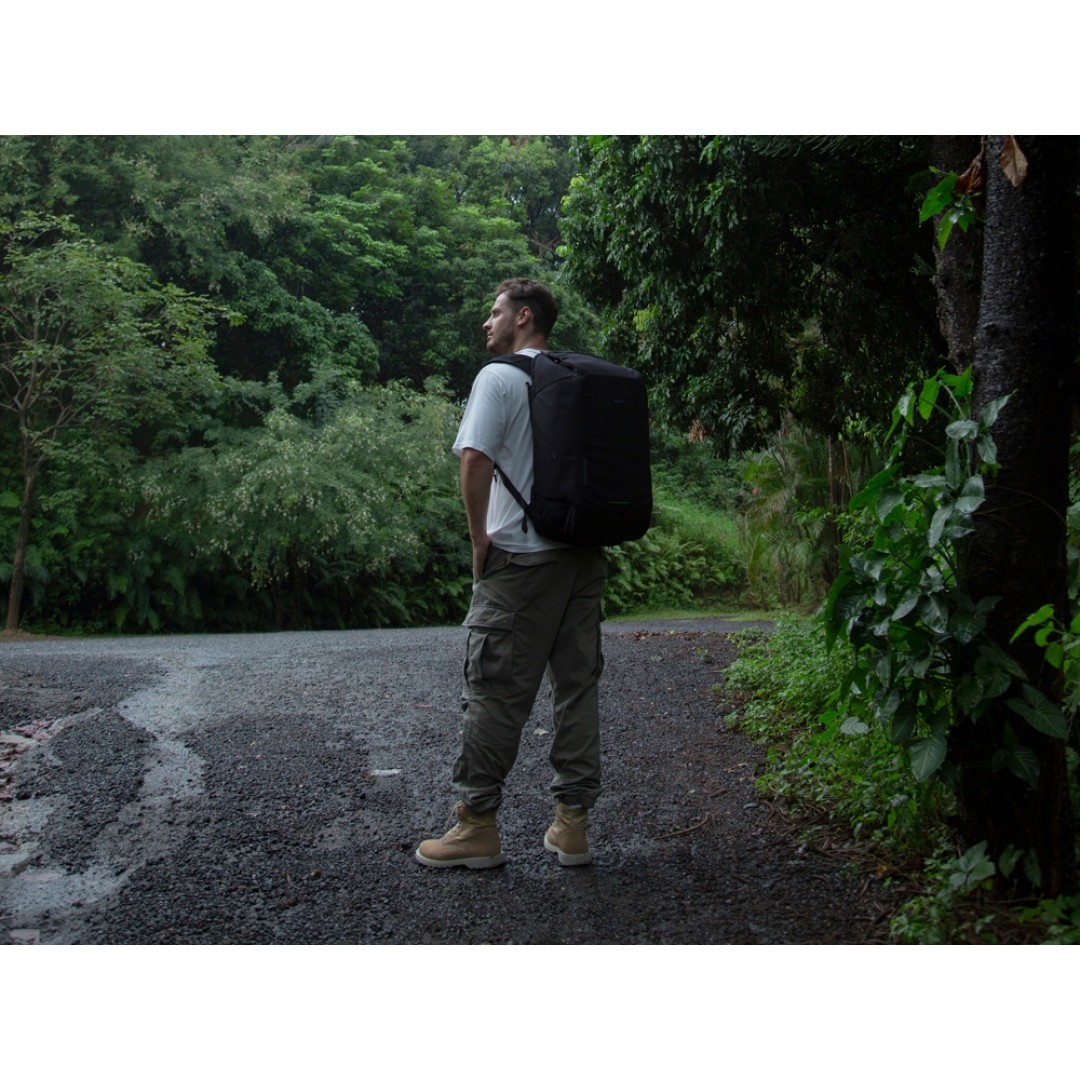 Антикражный рюкзак-трансформер Clickpack Travlo для ноутбука 16", черный