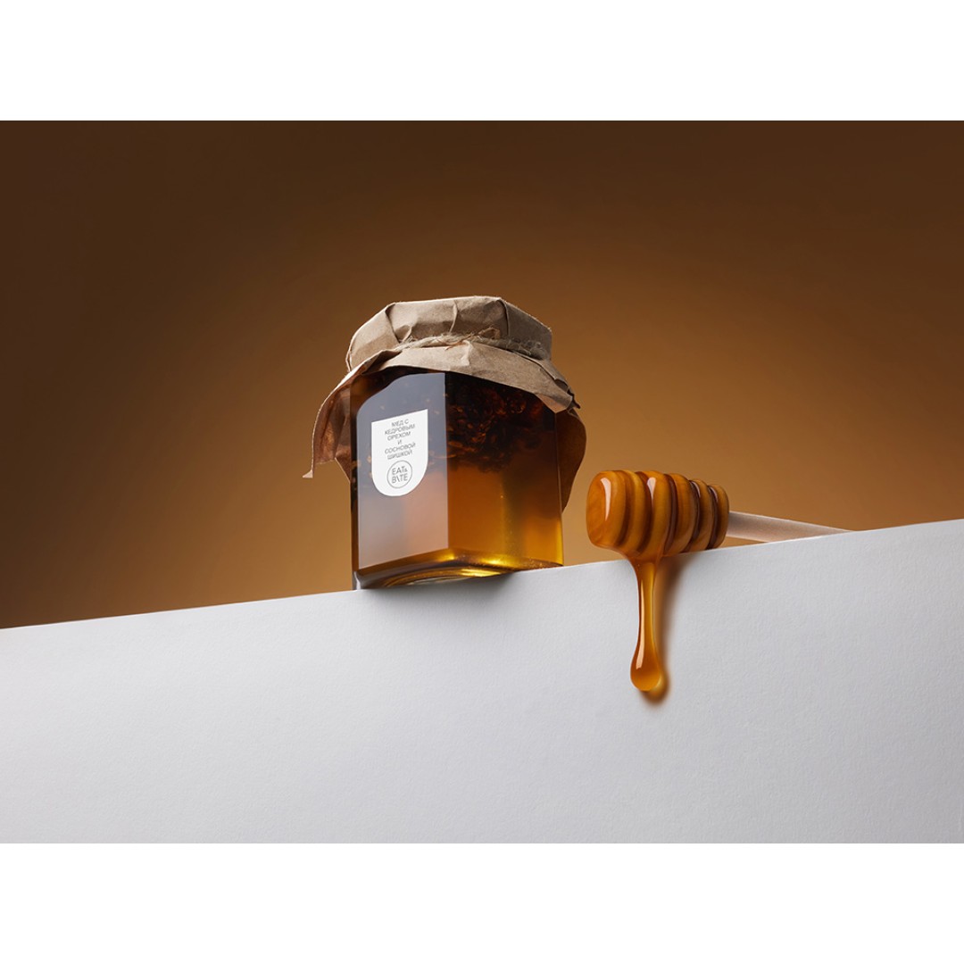 Мед с сосновой шишкой и кедровым орехом 250 гр.
