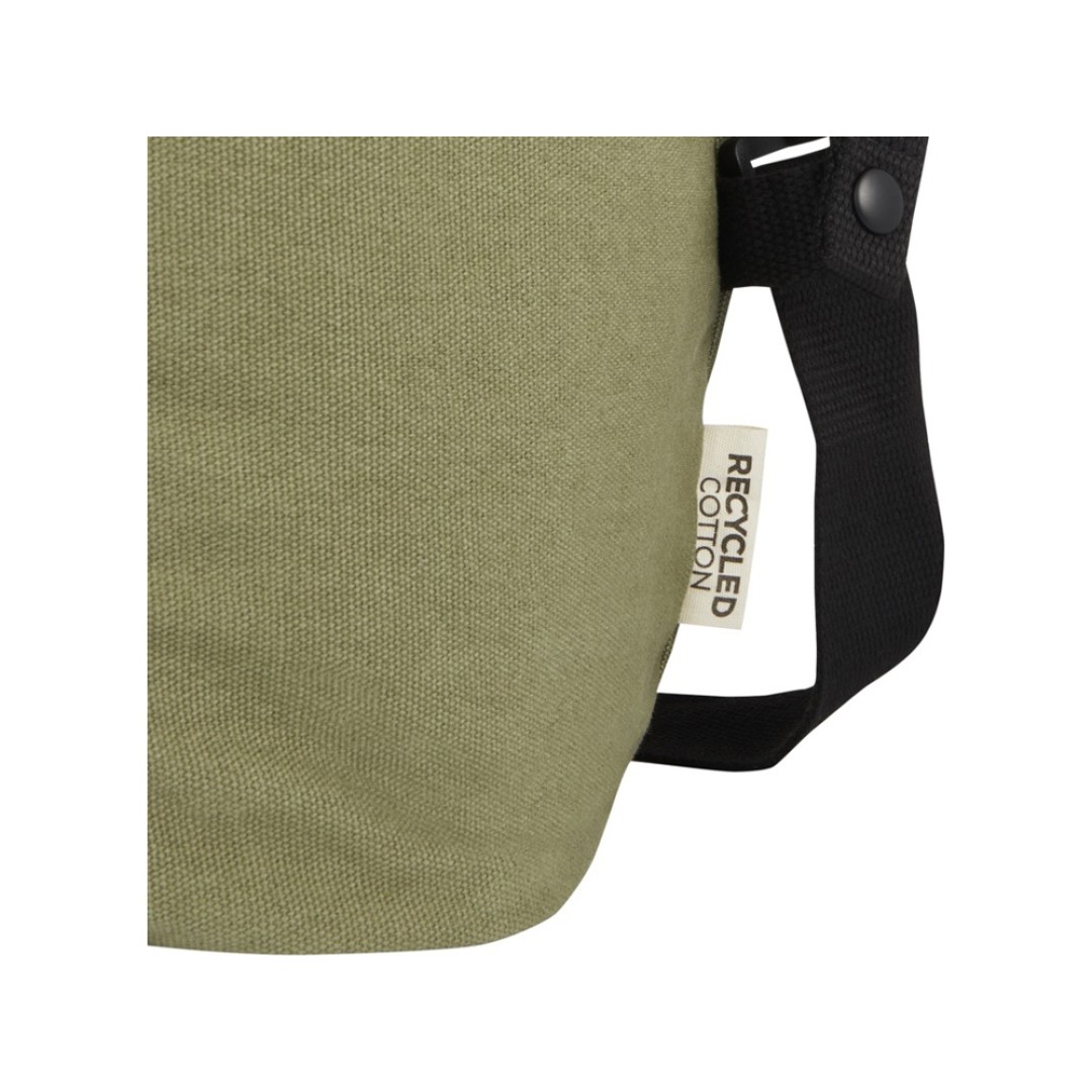 Спортивная сумка Joey из брезента, переработанного по стандарту GRS, объемом 25 л, оливковый