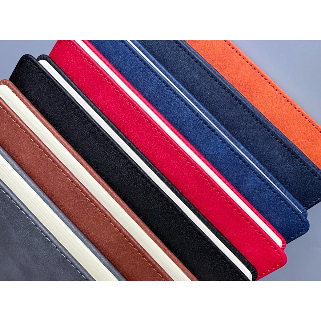 Ежедневник недатированный А5+ "Classic", темно-зеленый