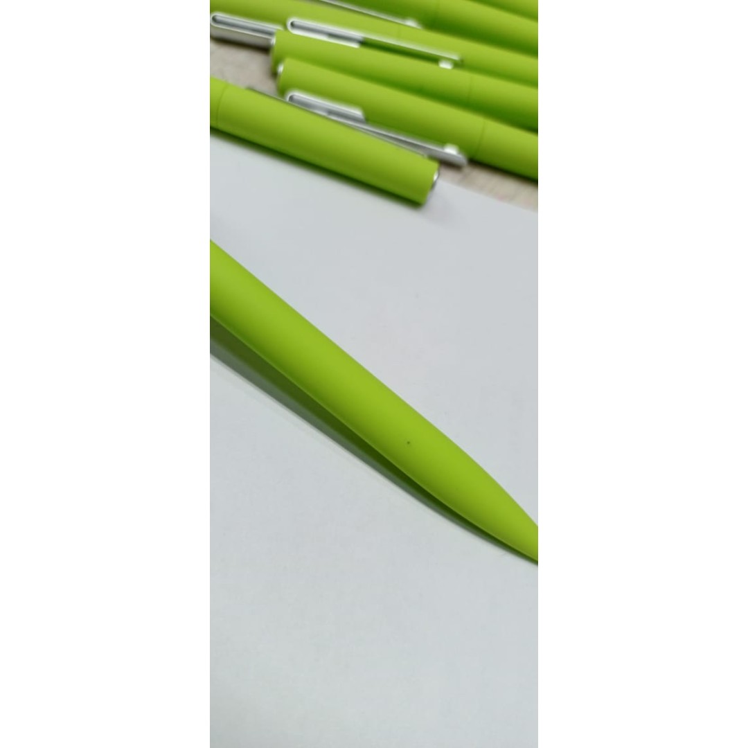 Ручка шариковая пластиковая "Bon" с покрытием soft touch, зеленое яблоко (Р)