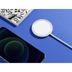 Беспроводное зарядное устройство Rombica NEO Magneto (Р)