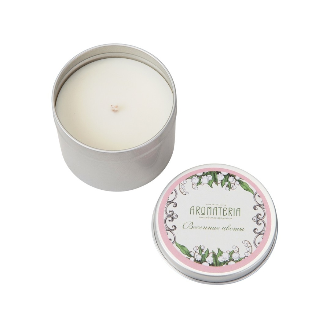 Набор: платок «Ландыши» и свеча «Весенние цветы»
