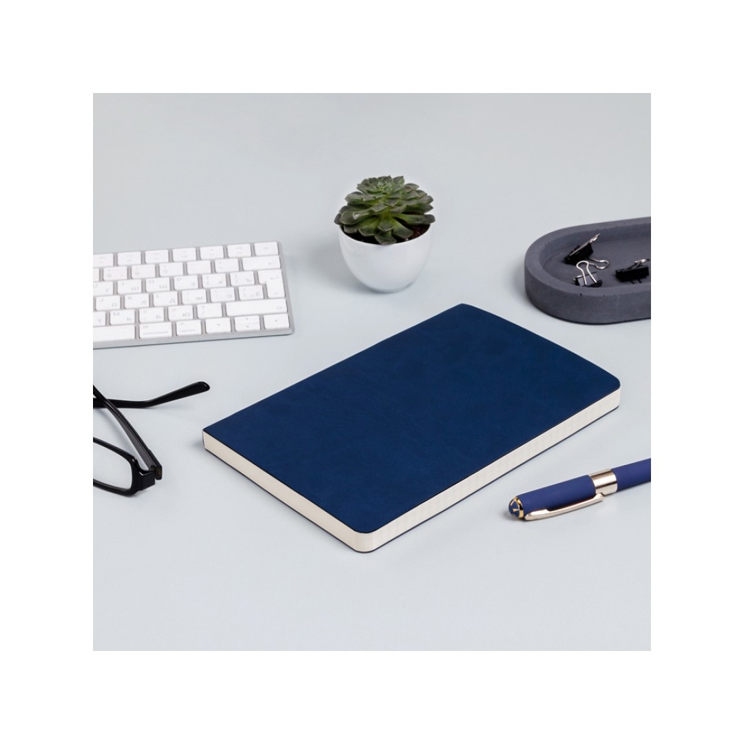 Ежедневник А5 недатированный «Megapolis Velvet Flex», темно-синий