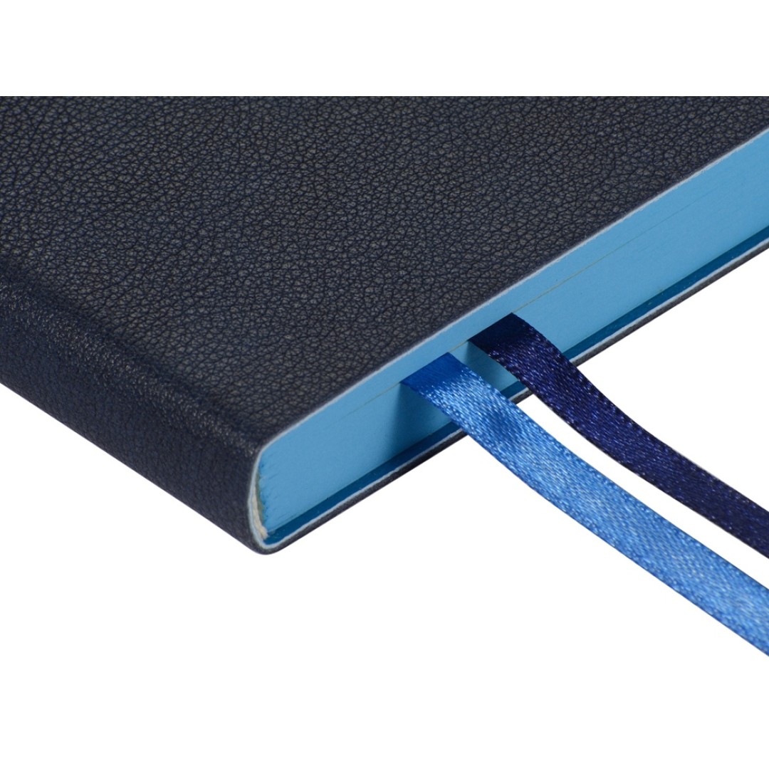 Ежедневник А5 датированный "Boston" 2026, темно-синий с голубым обрезом